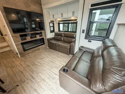 2021 Forest River RiverStone Reserve Series 3950FWK photo 9