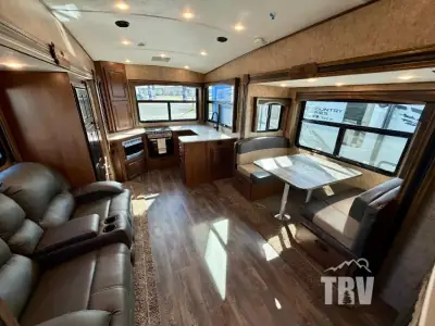 2023 Outdoors Glacier Peak Titanium Series F27KVS photo 2