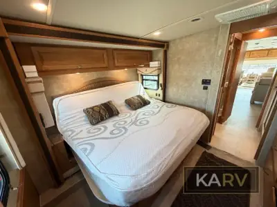 2015 Winnebago Sightseer 35G photo 39