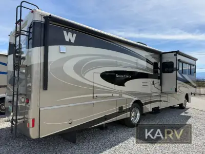 2015 Winnebago Sightseer 35G photo 6