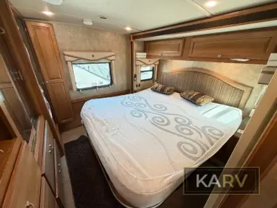 2015 Winnebago Sightseer 35G photo 41