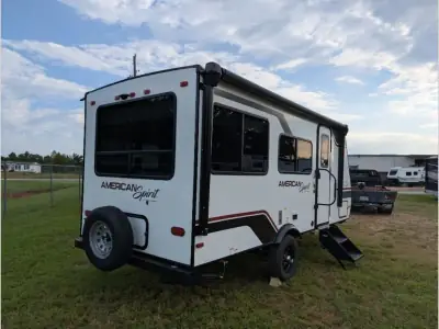 2027 Coachmen American Spirit Bijou 16RDB photo 5