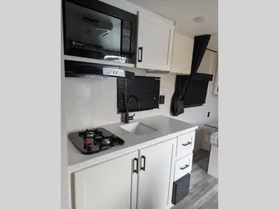 2025 Jayco Jay Flight SLX 175FQ photo 9