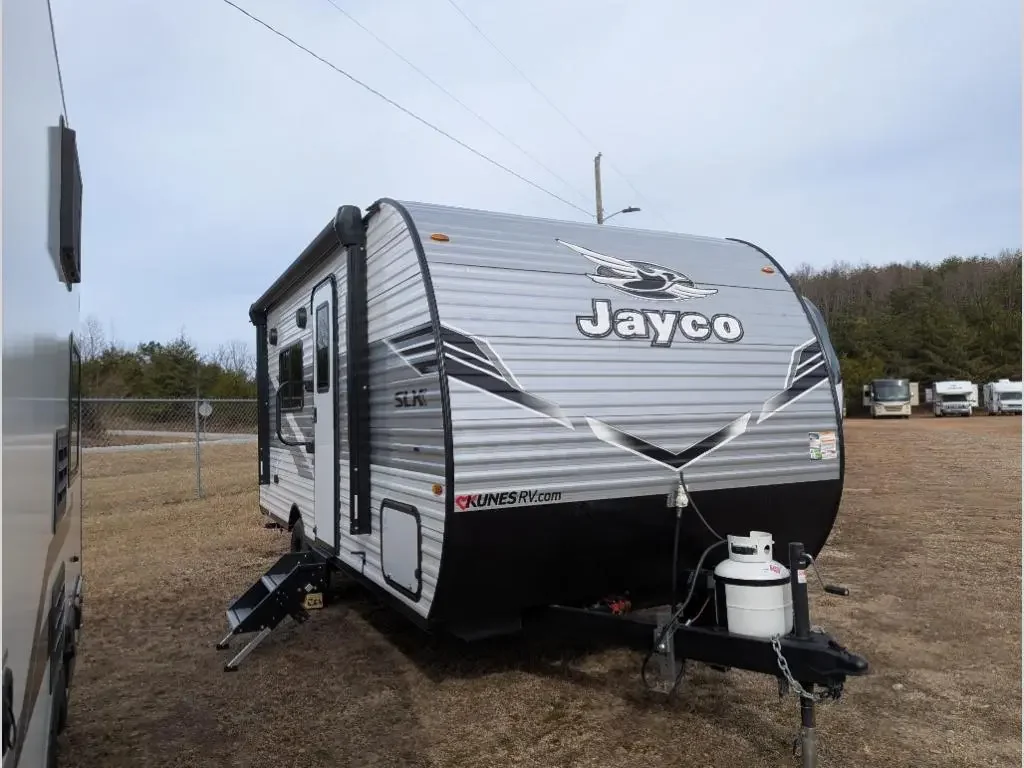 2025 Jayco Jay Flight SLX 175FQ exterior