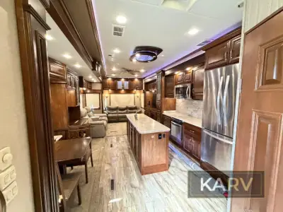 2017 Drv Mobile Suites 44 Houston photo 49