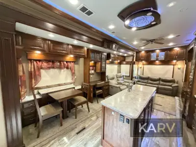 2017 Drv Mobile Suites 44 Houston photo 11