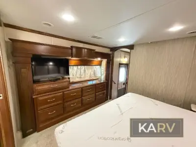 2017 Drv Mobile Suites 44 Houston photo 36