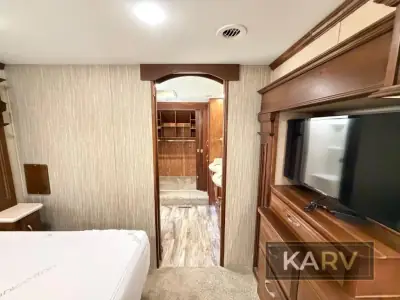 2017 Drv Mobile Suites 44 Houston photo 37
