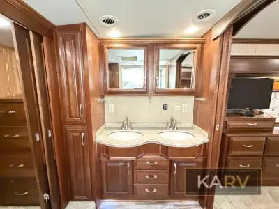 2017 Drv Mobile Suites 44 Houston photo 41