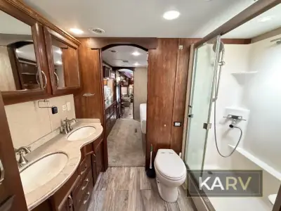 2017 Drv Mobile Suites 44 Houston photo 46