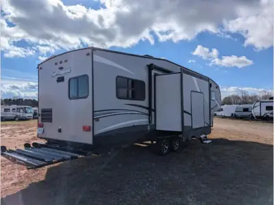 2018 Keystone Springdale 302FWRK photo 5