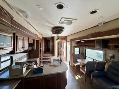 2012 Heartland BIGHORN 3185RL photo 7