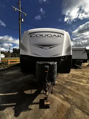 2018 Keystone Cougar Half-Ton Series 27SAB photo 8