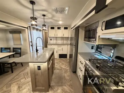 2023 Palomino Puma Destination 37PFL photo 31