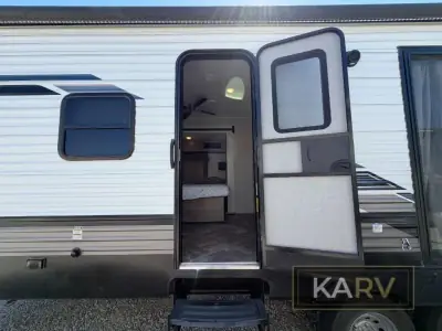 2023 Palomino Puma Destination 37PFL photo 10
