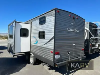 2018 Coachmen Catalina SBX 221TBS photo 4