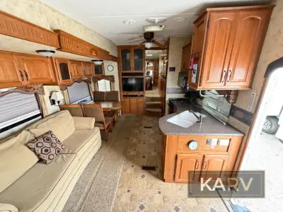 2010 Keystone Montana 2955 RL photo 10