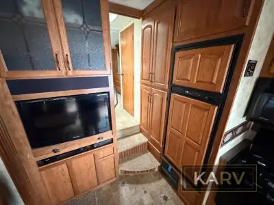 2010 Keystone Montana 2955 RL photo 14