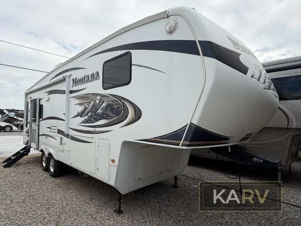 2010 Keystone Montana 2955 RL exterior
