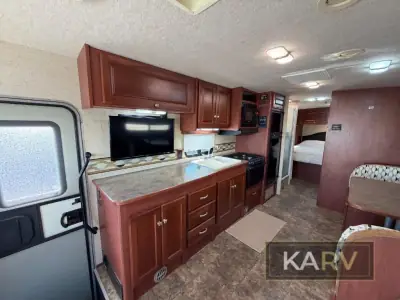 2014 Winnebago Vista 31KE photo 11