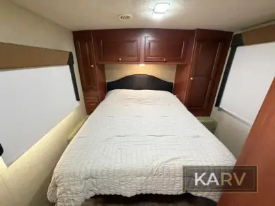 2014 Winnebago Vista 31KE photo 22