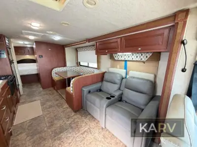 2014 Winnebago Vista 31KE photo 10