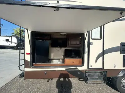 2015 Jayco EAGLE 34.5 photo 3