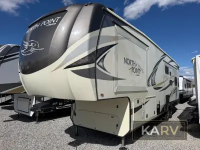 2019 Jayco North Point 315RLTS photo 3