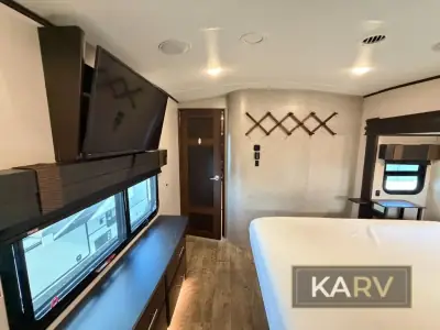 2019 Jayco North Point 315RLTS photo 27