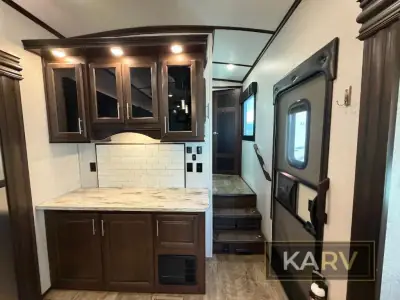 2019 Jayco North Point 315RLTS photo 16