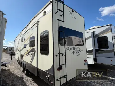 2019 Jayco North Point 315RLTS photo 6