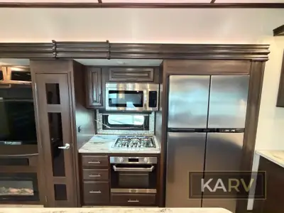 2019 Jayco North Point 315RLTS photo 12