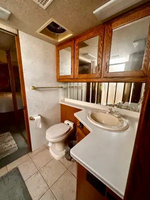 2000 Country Coach Allure 40 photo 12