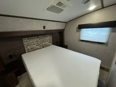 2019 Forest River CHEROKEE ARCTIC WOLF 285RL4 photo 41