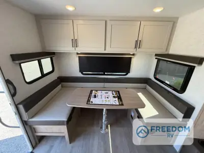 2026 Ember E-Series 25RUD photo 18