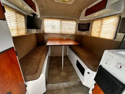 2022 Scamp SCAMP 13' -STANDARD LAYOUT 2 WITH BATH photo 5
