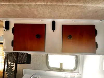2022 Scamp SCAMP 13' -STANDARD LAYOUT 2 WITH BATH photo 14