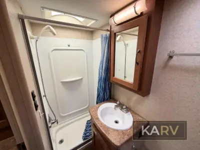 2016 Lance Lance Travel Trailers 2295 photo 20