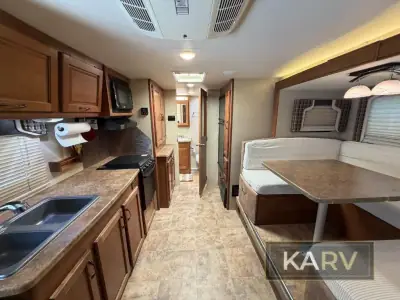 2016 Lance Lance Travel Trailers 2295 photo 11