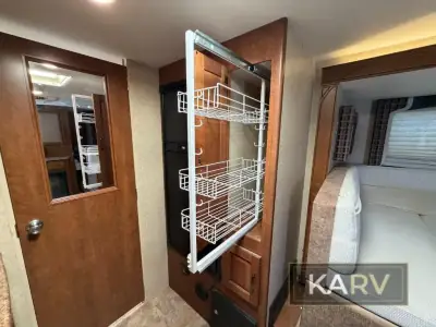 2016 Lance Lance Travel Trailers 2295 photo 15