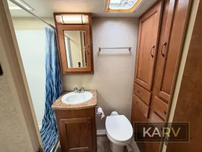 2016 Lance Lance Travel Trailers 2295 photo 19