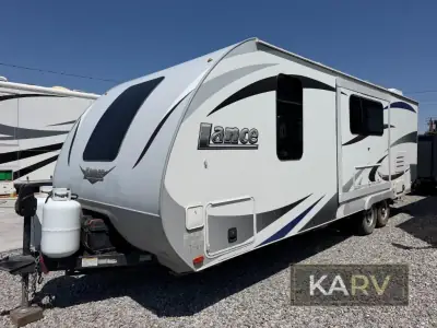 2016 Lance Lance Travel Trailers 2295 photo 3