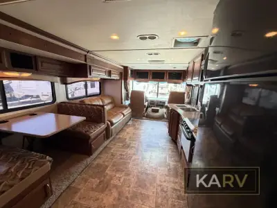 2011 Fleetwood Bounder Classic 34B photo 31