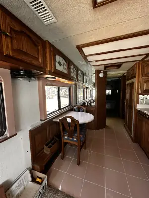 1997 Country Coach Magna 360 Tribute photo 16
