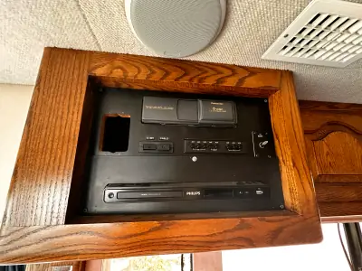 1997 Country Coach Magna 360 Tribute photo 15