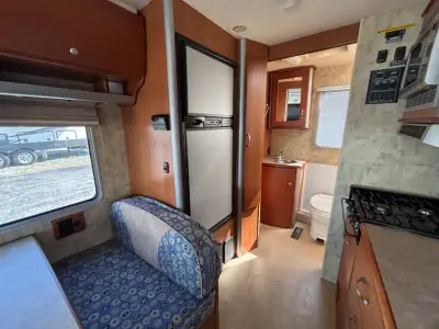 2007 Winnebago VIEW 23H photo 9