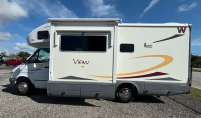 2007 Winnebago VIEW 23H photo 3