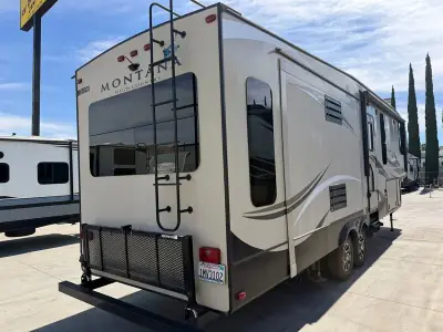 2018 Keystone MONTANA HIGH COUNTRY 305RL photo 6