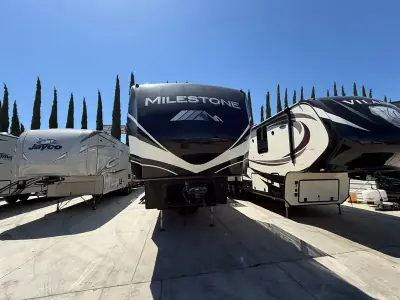 2020 Heartland Milestone 377MB photo 4