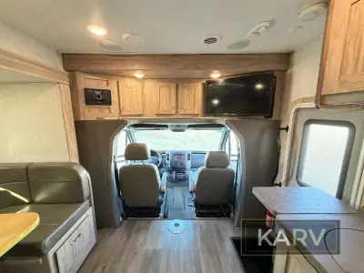 2018 Forest River Sunseeker MBS 2400W photo 32